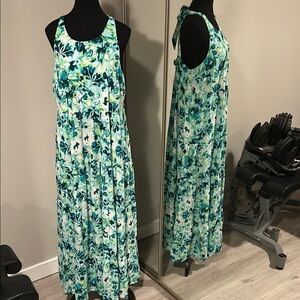 Floral Sleeveless Maxi Dress